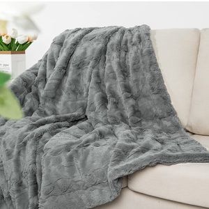Faux Fur Luxury Throw Blanket,Double Side Soft Fluffy Shaggy Blanket